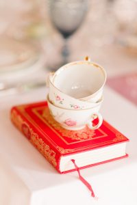 a cup of tea une tasse de thé pour discuter de votre mariage | des bulles et des étoiles wedding planner ile de france